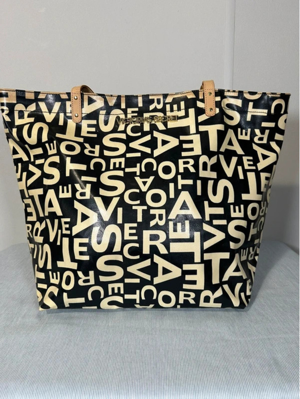 Victoria’s Secret Large Logo Tote Bag Black Ivory Letter Print Shopper Weekender